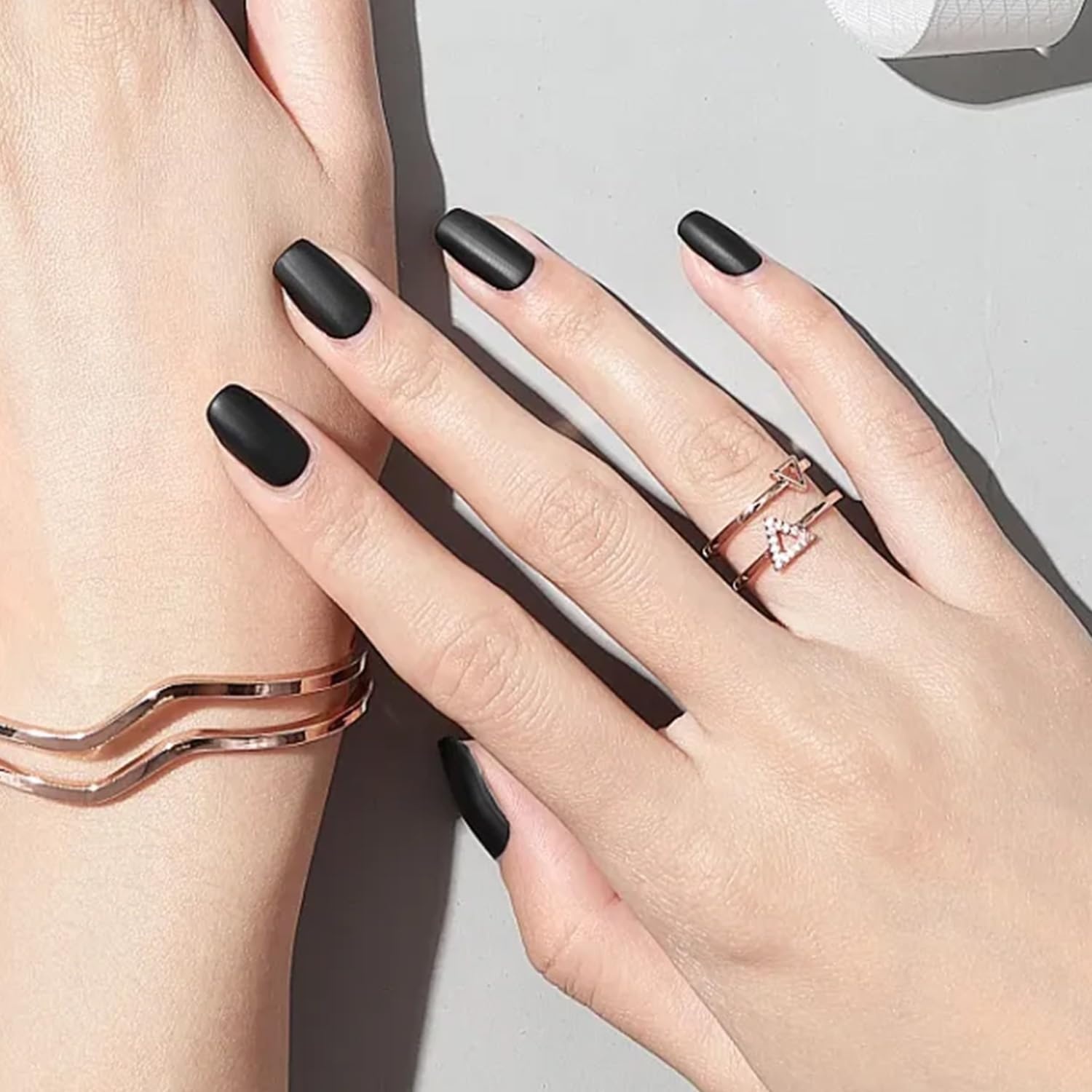 JODSONE 15ml Black Gel Nail Polish Gel Polish Black Soak Off Led Gel Polish Nail Art Manicure Salon Diy At Home(B001)