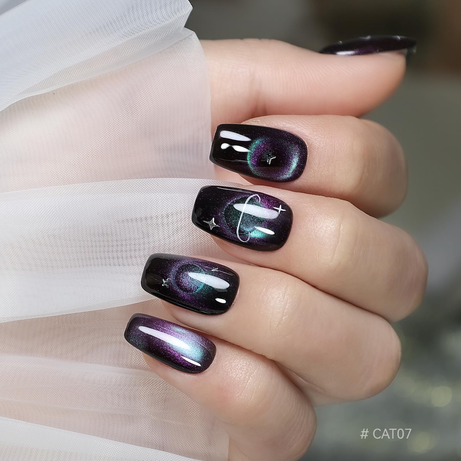 JODSONE 16.5 mL 9D Chameleon Cat Eye Gel Polish with Magnet, Blue Purple | UV/LED Cure, Black Gel Polish Recommended for Stronger Contrast, Multiple Customizable Cat-Eye Effects, Soak-Off Formula(CAT07) - view 7